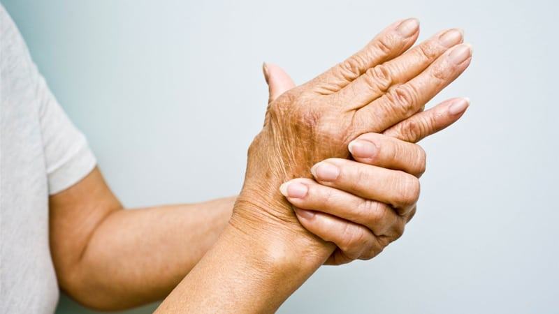 đau khớp cổ tay là bệnh gì 