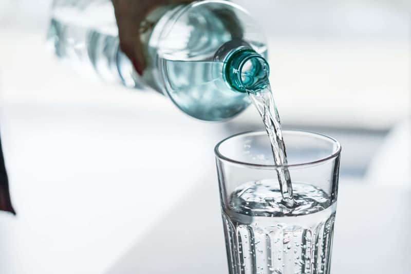 bệnh gout nên uống nước gì